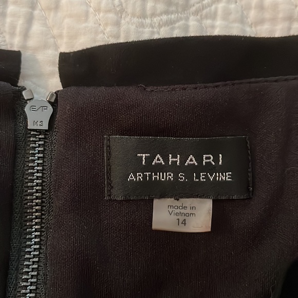 Tahari Plaid Holiday Dress - Picture 7 of 7